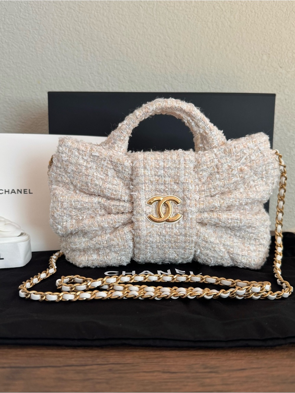 CHANEL 2025 Cruise Collection Tweed Bow Crossbody Bag